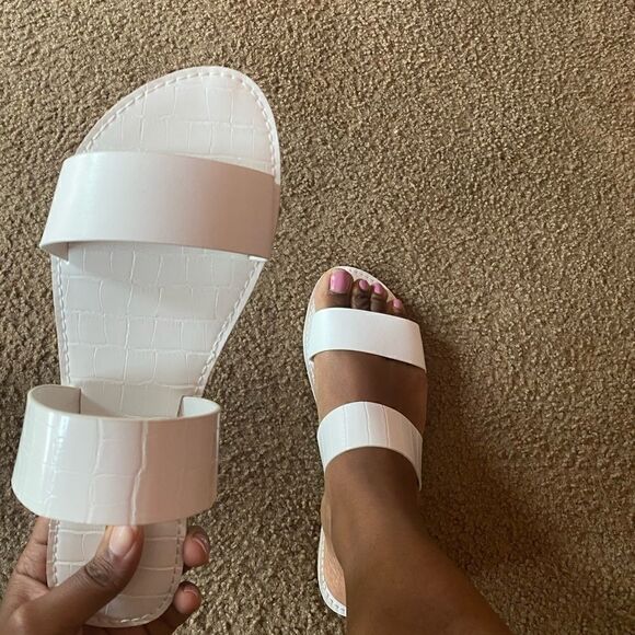 Women two band Sandals  - Picture 1 of 3